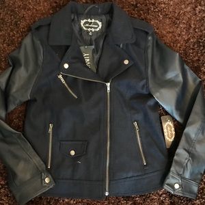 Faux leather sleeve jacket!